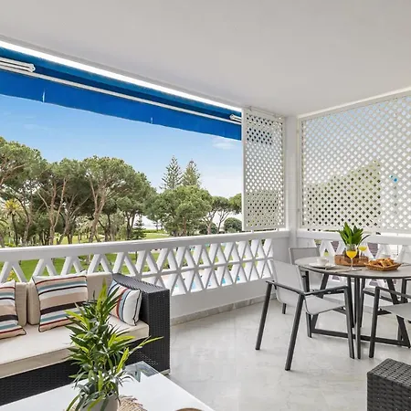 Apartment Pool View In Casa Sevilla - Puerto Banus