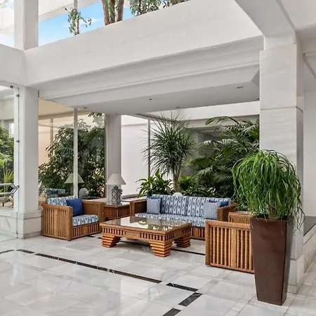Apartment Pool View In Casa Sevilla - Puerto Banus Marbella