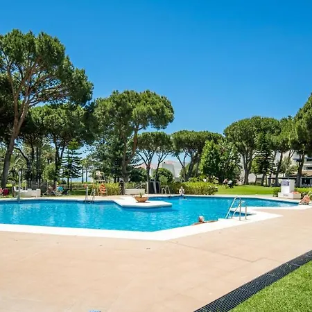 Apartment Pool View In Casa Sevilla - Puerto Banus *