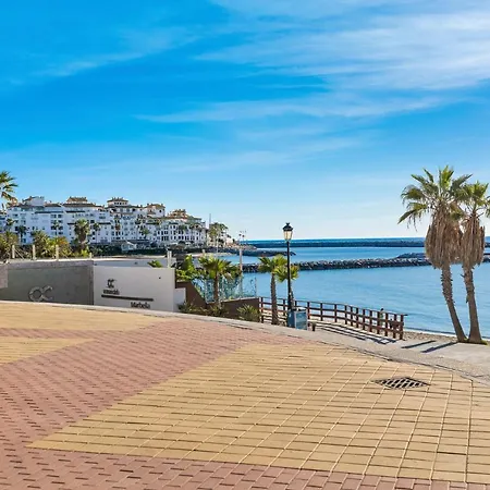 Pool View In Casa Sevilla - Puerto Banus